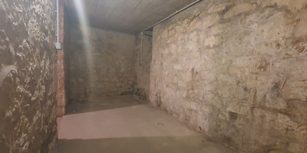 parking à BORDEAUX (33000)