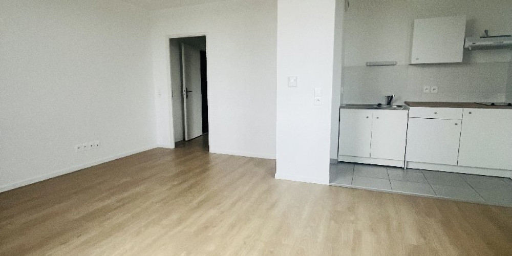 appartement à BORDEAUX (33300)