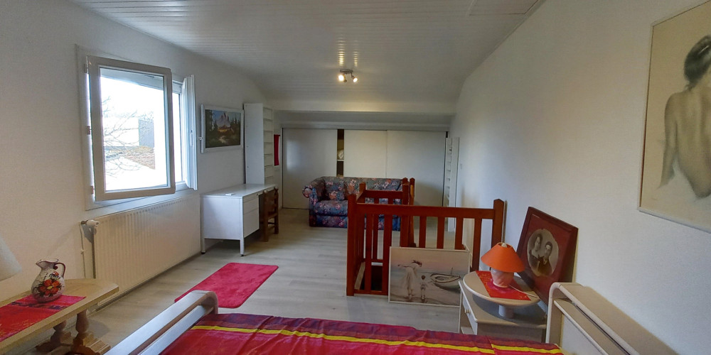maison à AMBARES ET LAGRAVE (33440)