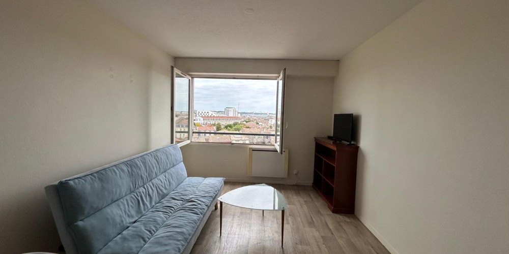 appartement à BORDEAUX (33800)