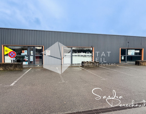 local commercial  CAVIGNAC