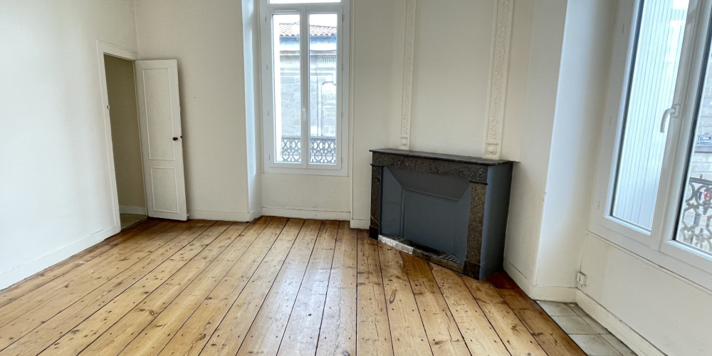 appartement à BORDEAUX (33000)
