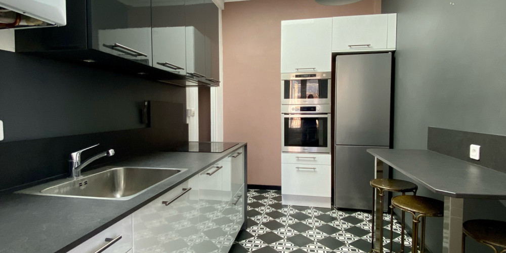 appartement à BORDEAUX (33000)