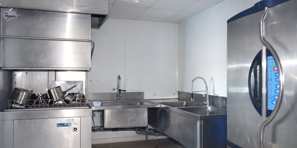 local commercial à ARVEYRES (33500)