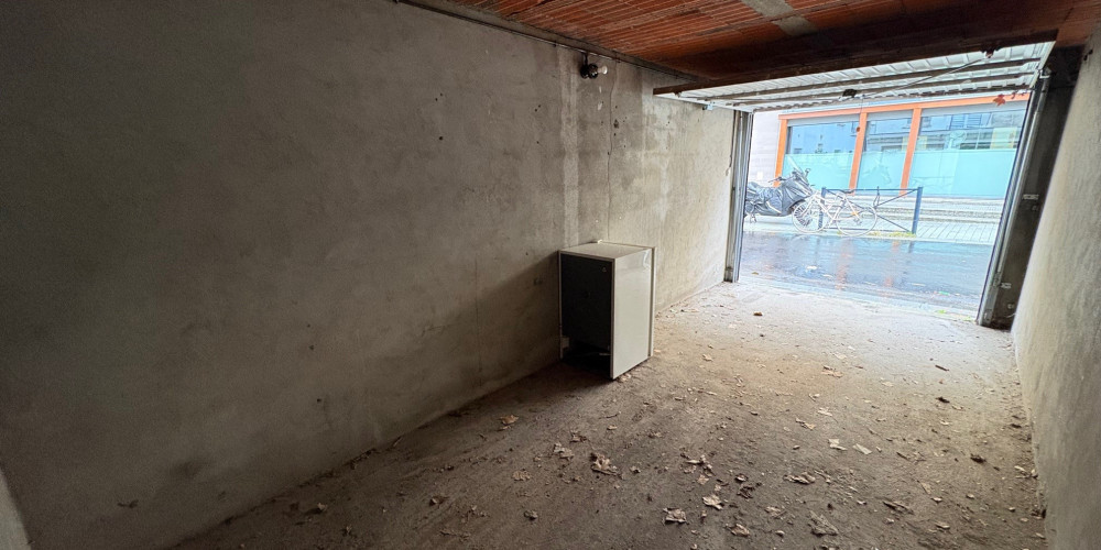 parking à BORDEAUX (33000)