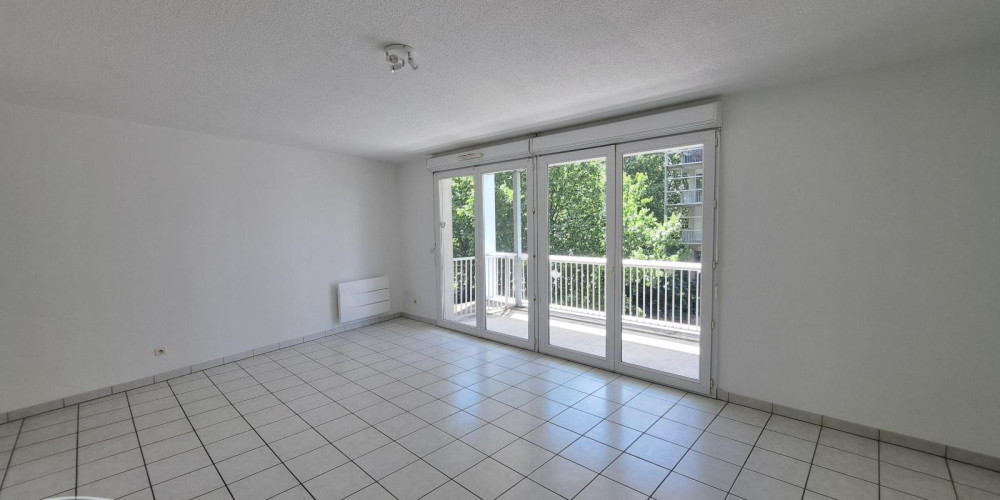 appartement à BORDEAUX (33800)
