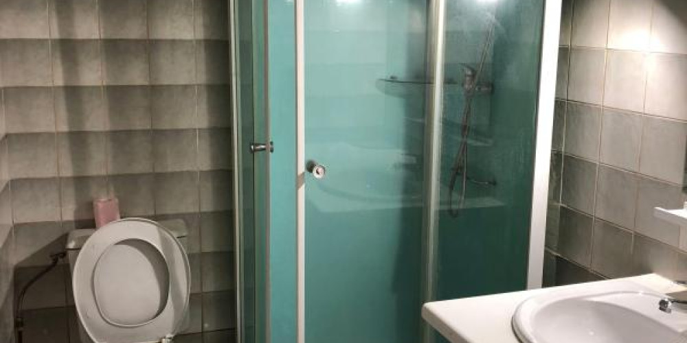 appartement à BORDEAUX (33800)