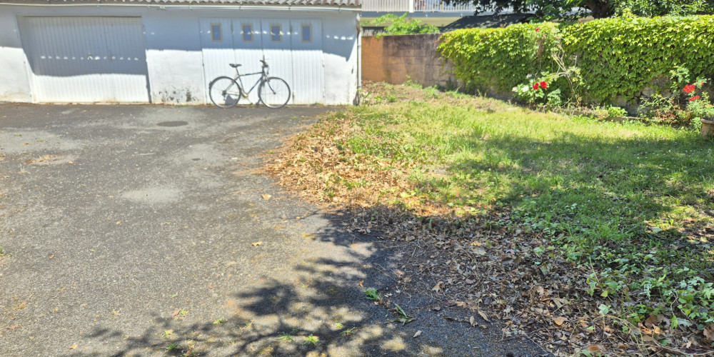 parking à BORDEAUX (33000)
