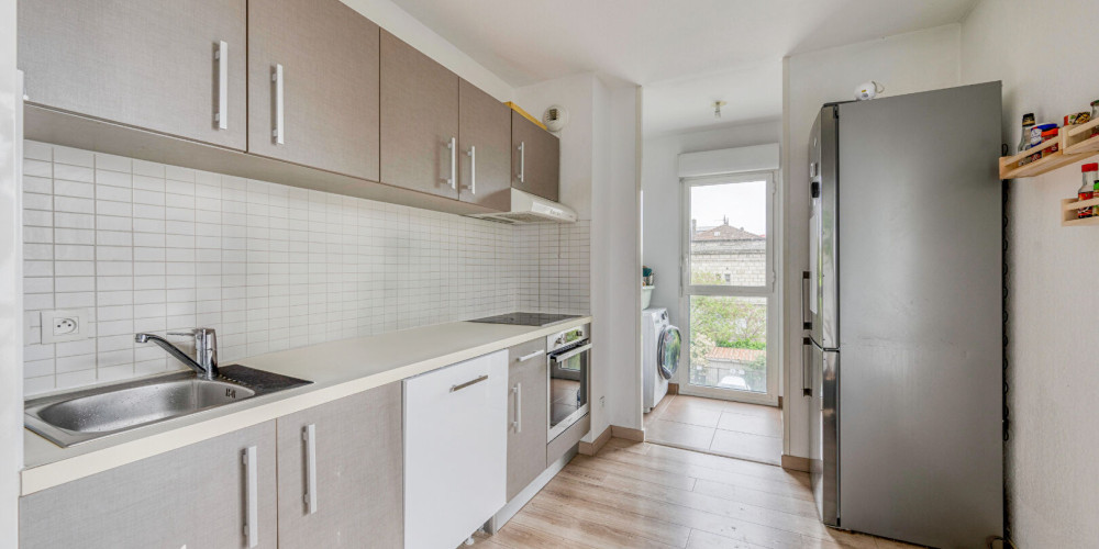 appartement à BORDEAUX (33100)