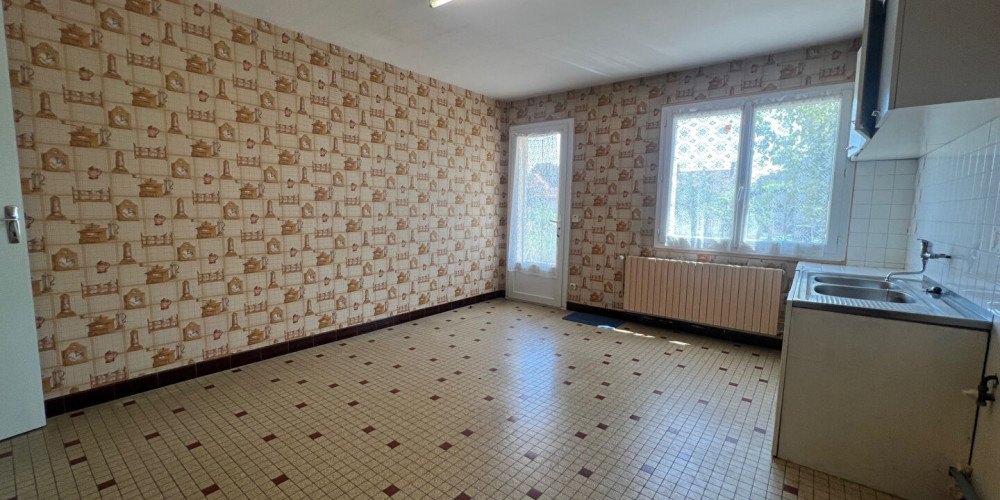 maison à VAYRES (33870)