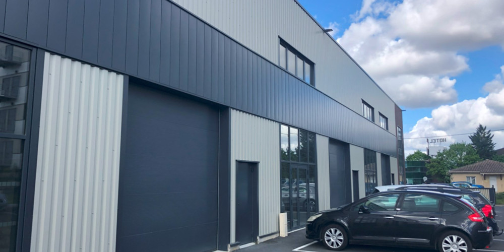 local industriel à ARTIGUES PRES BORDEAUX (33370)