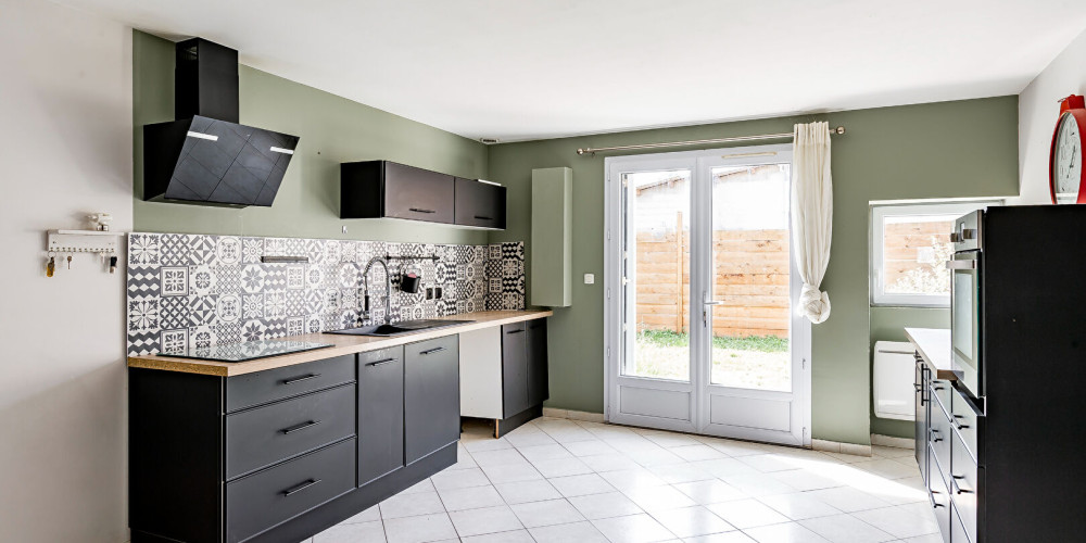 maison à BOSSUGAN (33350)