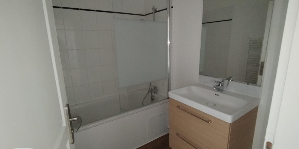 appartement à BORDEAUX (33000)