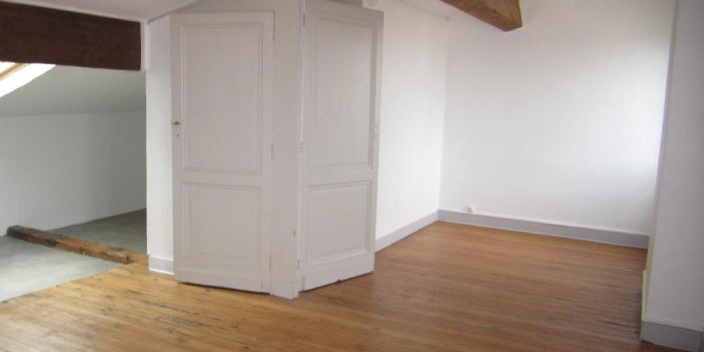 appartement à BORDEAUX (33000)