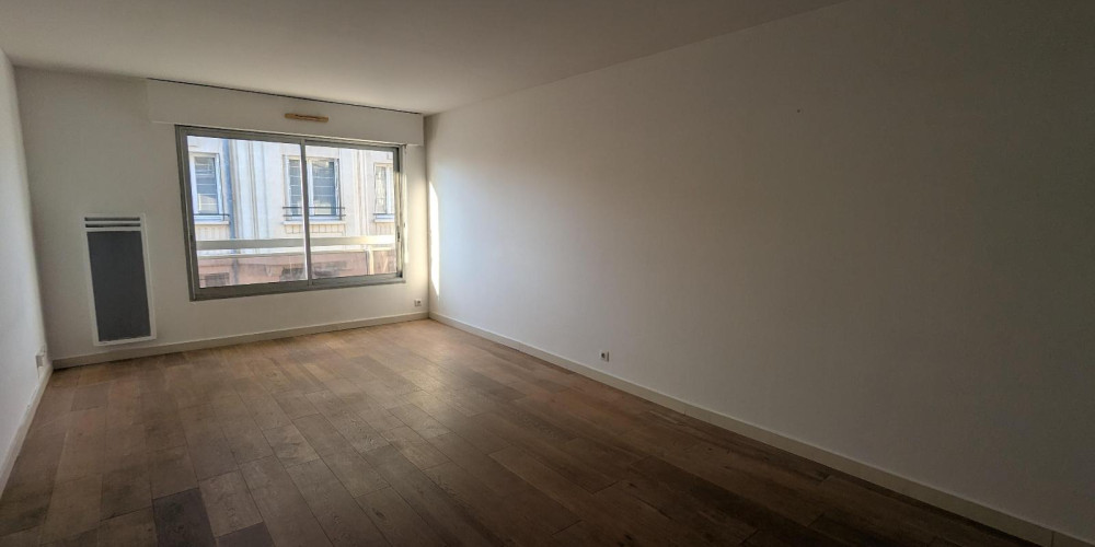 appartement à BORDEAUX (33000)