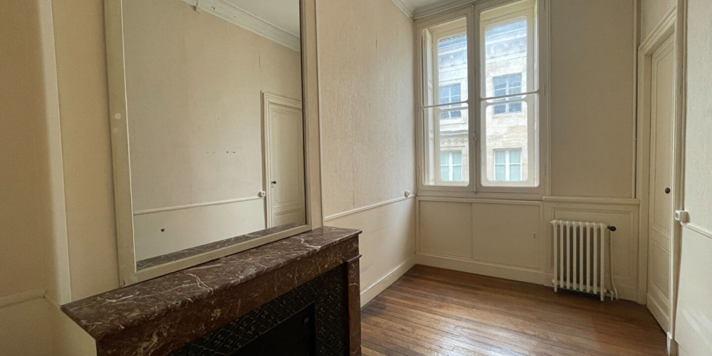 appartement à BORDEAUX (33000)