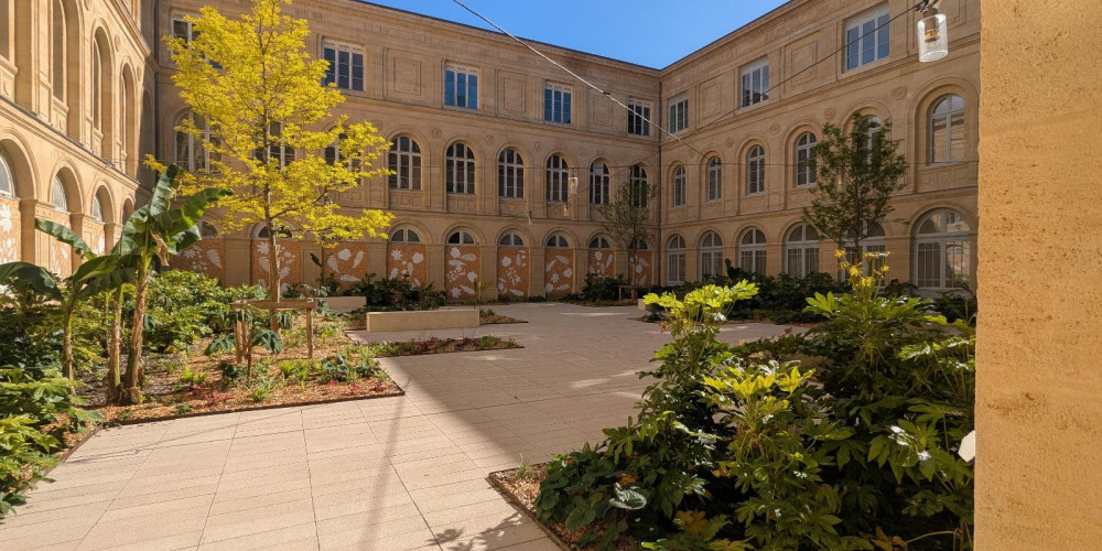 appartement à BORDEAUX (33000)