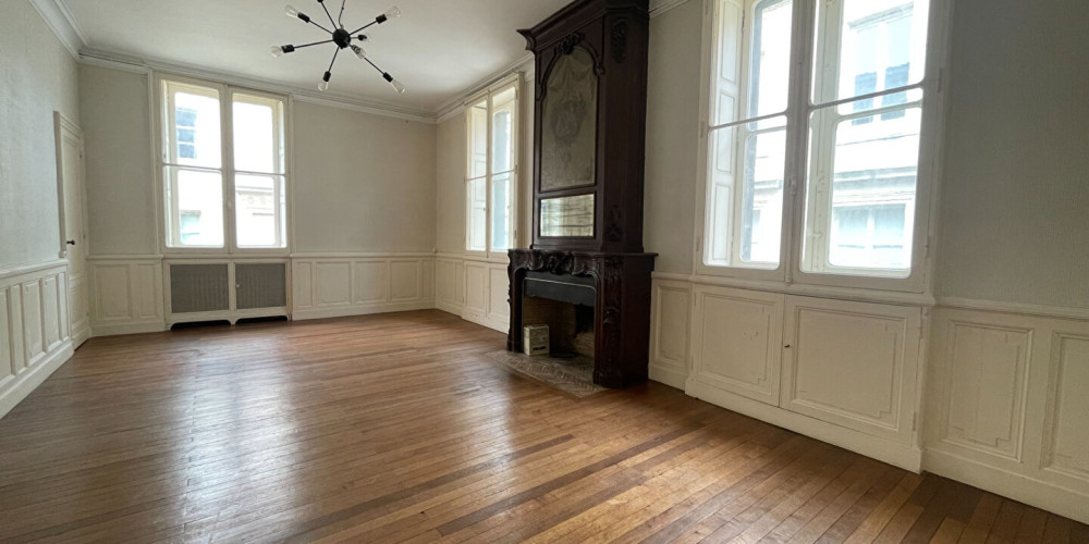appartement à BORDEAUX (33000)