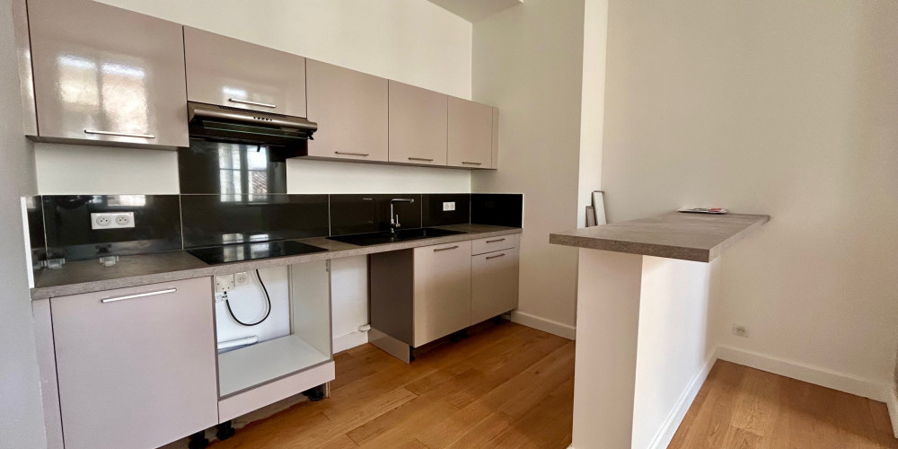 appartement à BORDEAUX (33000)