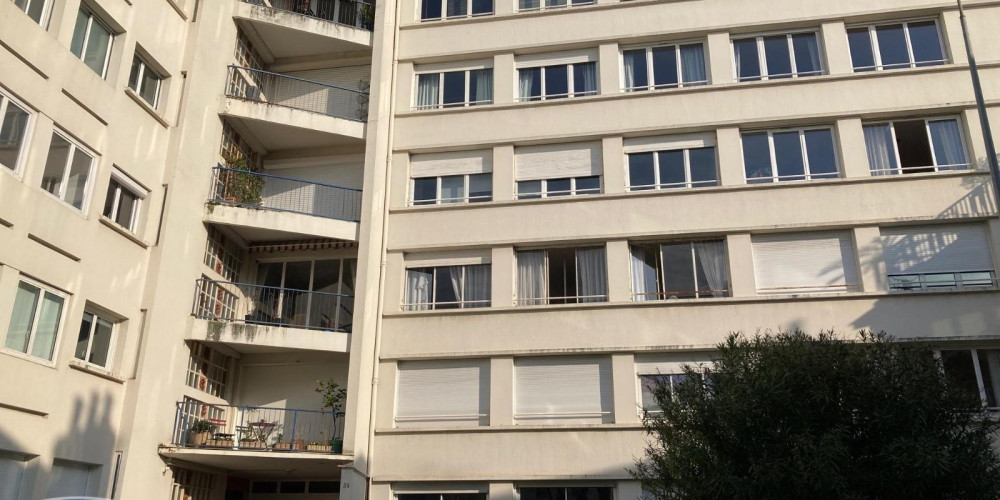 appartement à BORDEAUX (33000)