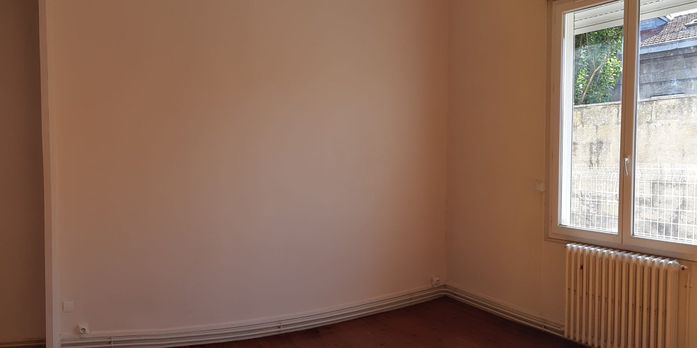 appartement à BORDEAUX (33000)