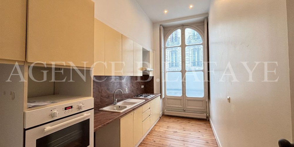 appartement à BORDEAUX (33000)