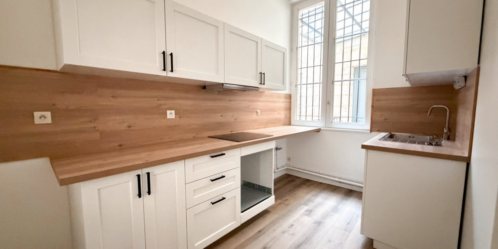 appartement à BORDEAUX (33000)