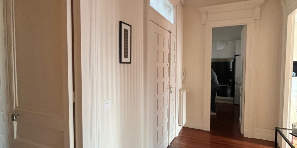 appartement à BORDEAUX (33000)