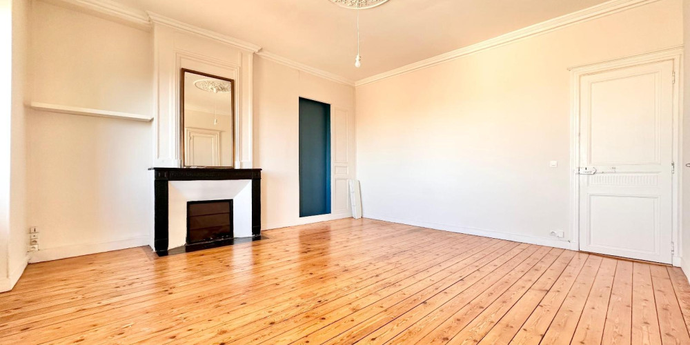 appartement à BORDEAUX (33000)