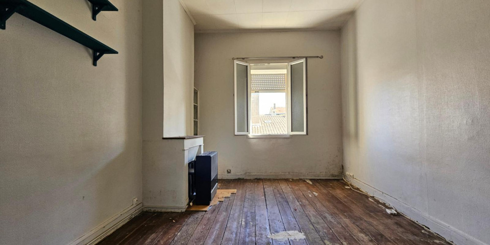 appartement à BORDEAUX (33000)