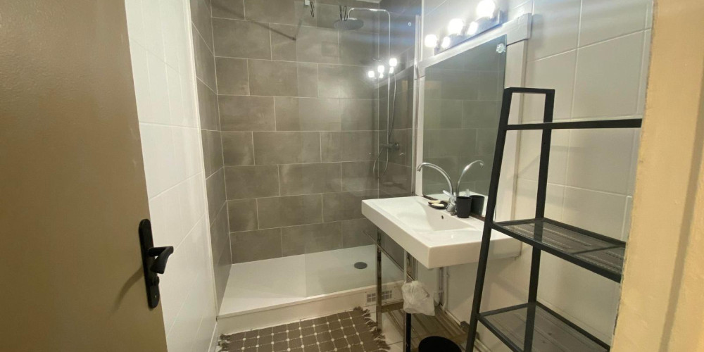 appartement à BORDEAUX (33000)