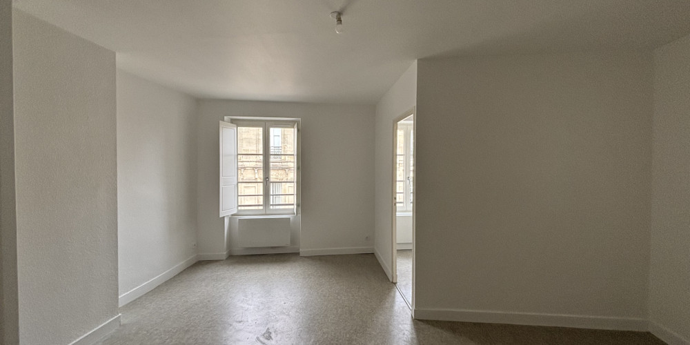 appartement à BORDEAUX (33000)