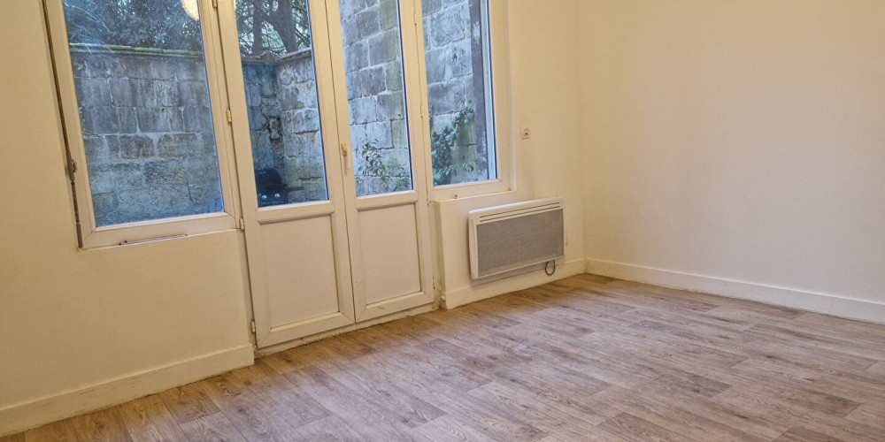 appartement à BORDEAUX (33000)