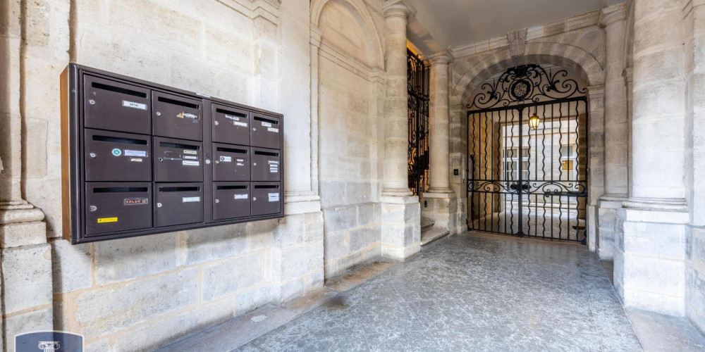 appartement à BORDEAUX (33000)