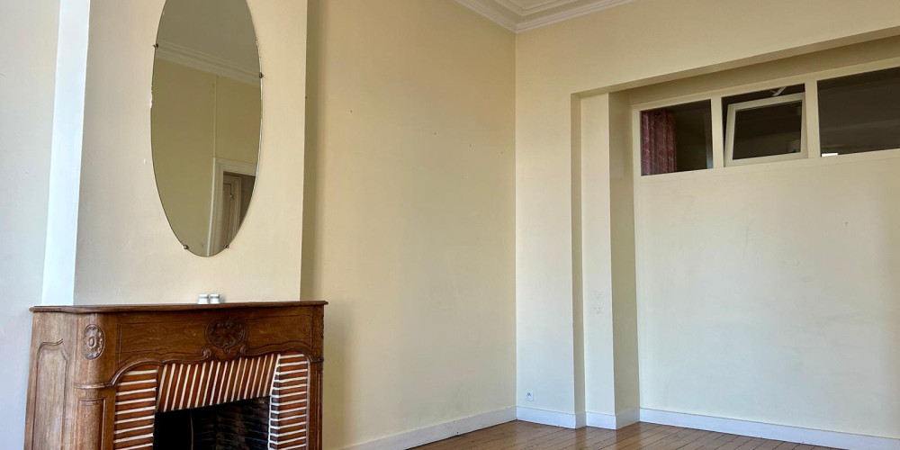 appartement à BORDEAUX (33000)