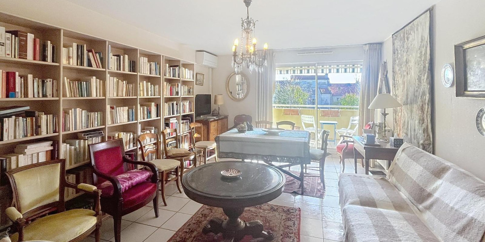 appartement à BORDEAUX (33000)