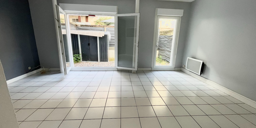 appartement à BORDEAUX (33000)