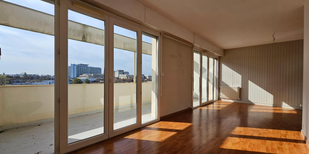 appartement à BORDEAUX (33000)