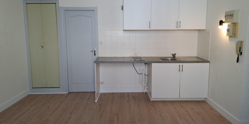 appartement à BORDEAUX (33000)