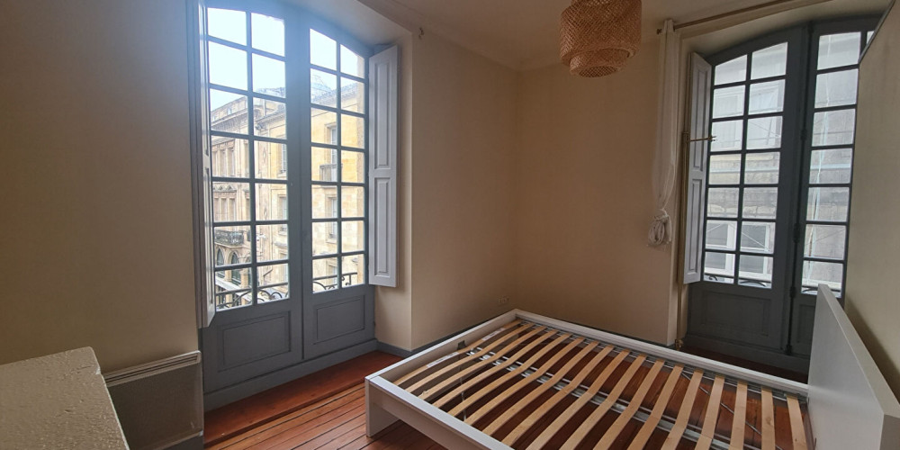 appartement à BORDEAUX (33000)