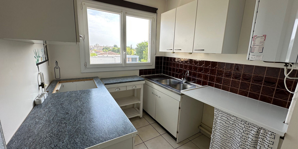 appartement à BORDEAUX (33200)