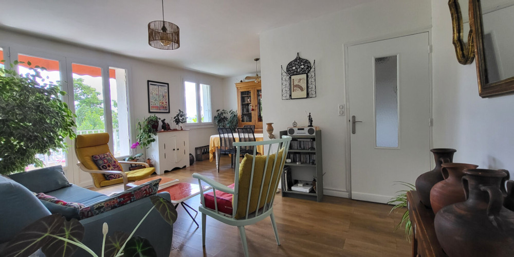 appartement à BORDEAUX (33200)