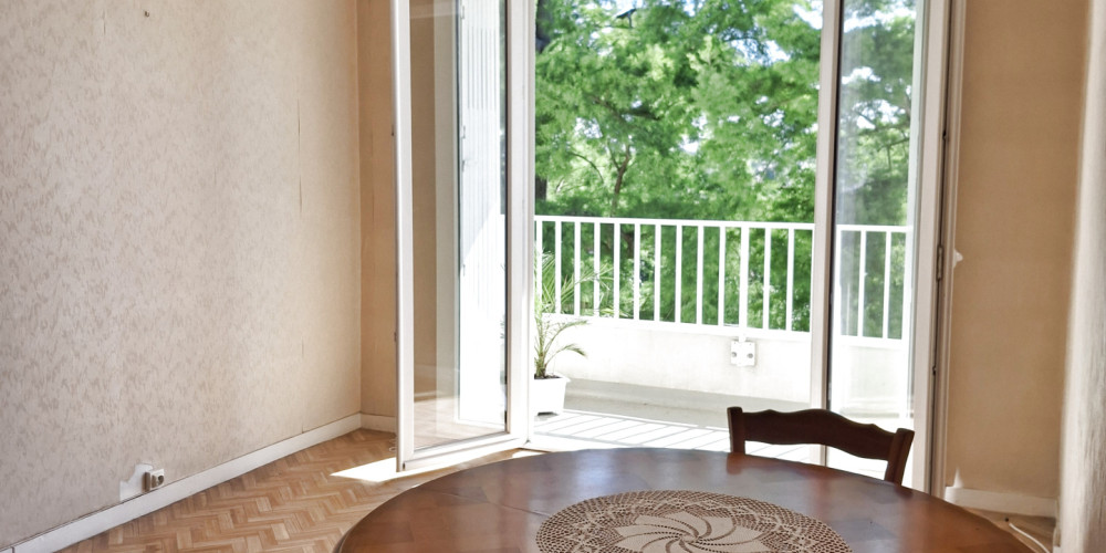 appartement à BORDEAUX (33200)