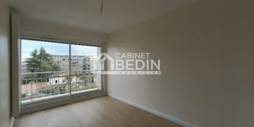 appartement à BORDEAUX (33200)
