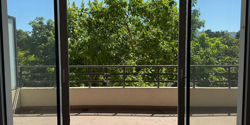 appartement à BORDEAUX (33200)