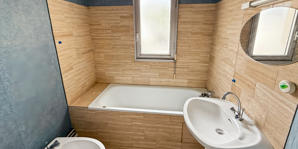appartement à BORDEAUX (33200)