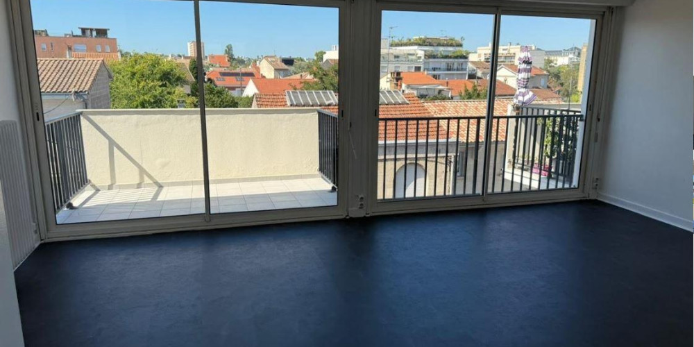 appartement à BORDEAUX (33200)