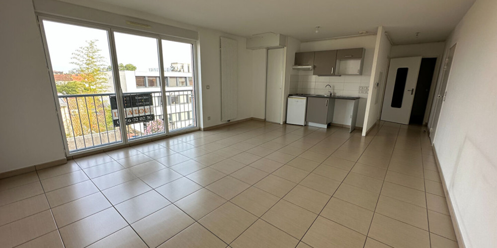 appartement à BORDEAUX (33200)