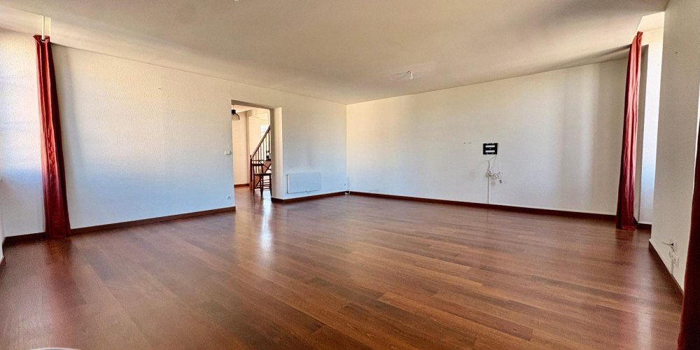 appartement à COUTRAS (33230)