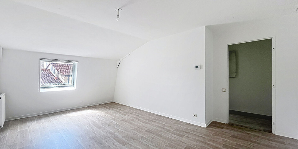 appartement à BORDEAUX (33300)